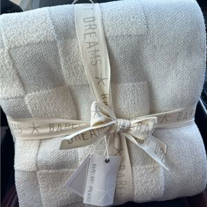 Barefoot Dreams CozyChic Cotton Checkered Throw in Gray & Cream